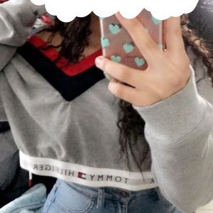 Cropped Tommy Hoodie